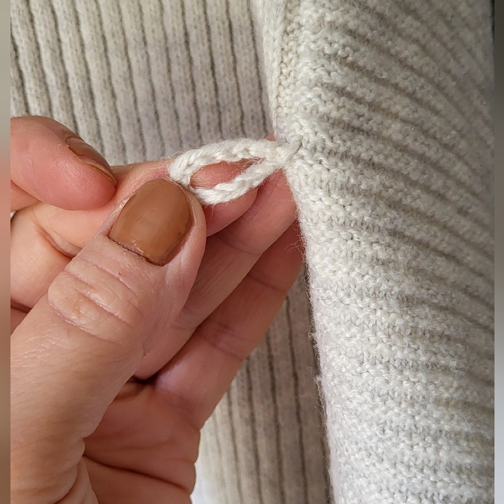 Simply Vera Vera Wang Cream Open-Front Sweater Vest - Picture 7 of 10